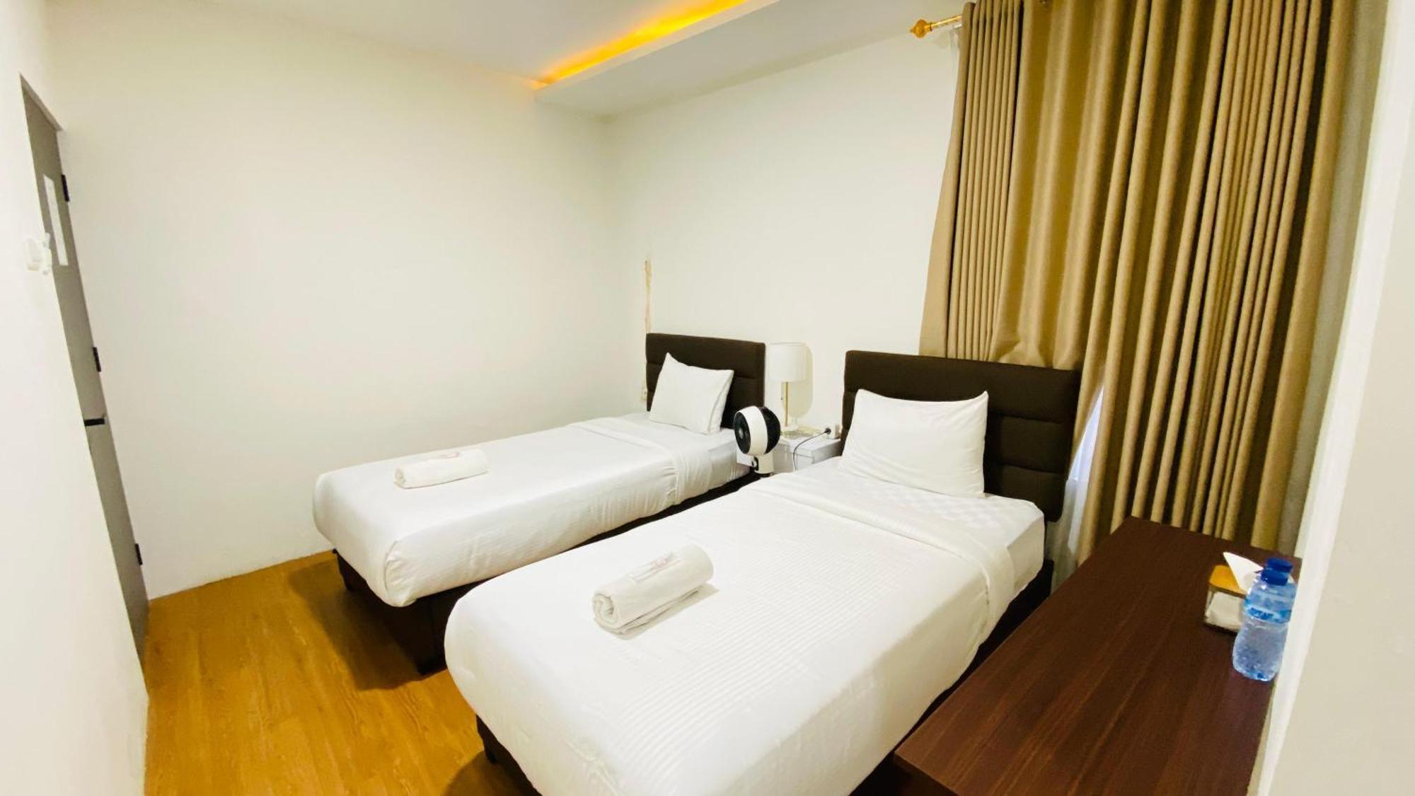 Double D Guesthouse Syariah Bukittinggi Exterior foto